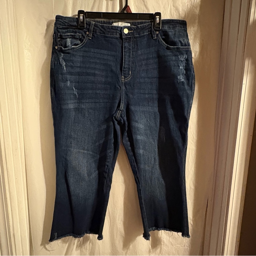 Kancan High Rise Frayed Hem Cropped Jeans Size 2XL Dark Wash Raw Hem KC7340D-P
